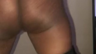Slim thick ebony twerking