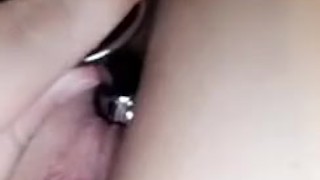 young slut puts butt plug in tight asshole