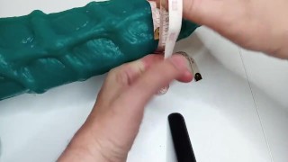 Unboxing Mr Hankey's toys SEAHORSE LARGE METALLIC GREEN MED FIRM
