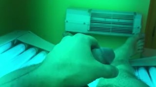 entraining myself wile tanning