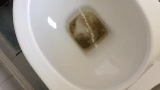 Big Scottish cock urinating