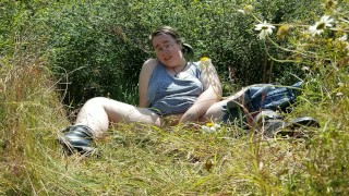 Chubby Bitch Masturbates In Park