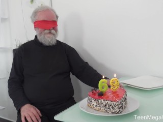 Oldnyoungcom sarah kay happy birthday i szczęśliwy orgazm