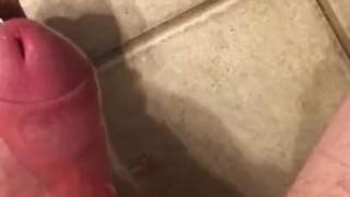 Young stud plays with himself for big finish