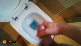 Stroking into the blue: straight guy jerks off POV