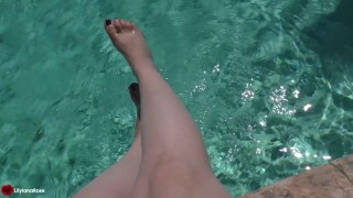 Water & Feeties