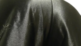 HOT CHICK FARTS FOR 17 STRAIGHT SECONDS!!!