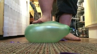 foot stuff clip