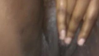 RUBBING MY PUSSY UNTIL I CUM