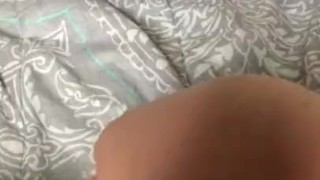 Solo girl cums fast