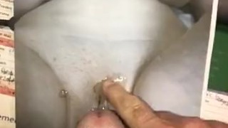 Jerking on pussy