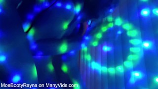 MOE RAYNA SMOKING N DROOLING