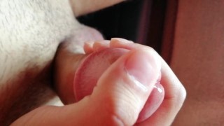 Jalándomela el domingo