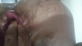 アナルの中に温感ローション排出