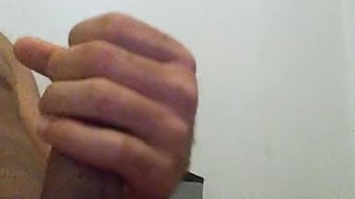 Je me branle devant pornhub