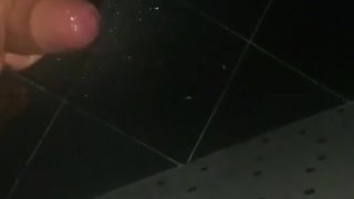 Deliciosa corrida de joven