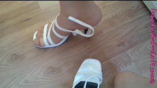 Gymnastikschuhe und Heels **Director's Cut**