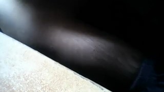 Jean-benjamin vous présent mes jolie fesses avec un gode