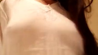 The sexiest babe shaking her boobs the moust beautiful ever seen before ¡¡