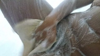 Cleaning this tight pussy