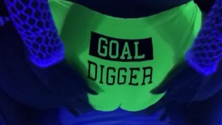 Black light ass shaking