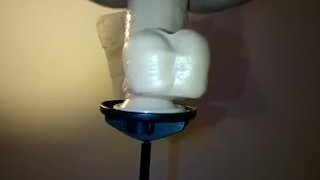 Ma commande et le gros gode SI ignite dans mon cul (Bottomtoys)