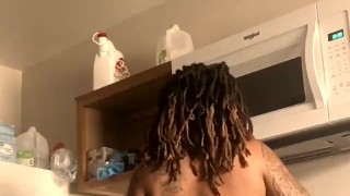 Calling All Voyeurs!!! SEXY EBONY MILF COOKING