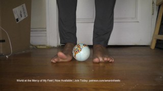 amaninheels | Giant Crossdresser | World at the Mercy of My Feet (Teaser)