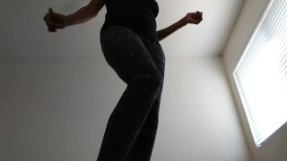 Szexykat Loves to perform