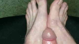 Cum on Feet
