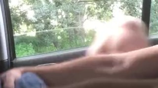 Selfsuck перед прохожими