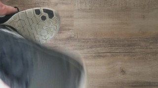 I cum in my girlfriends gym sneaker