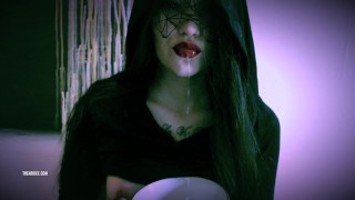 Hot brunette Ari Dee shows off in oral fixation compilation
