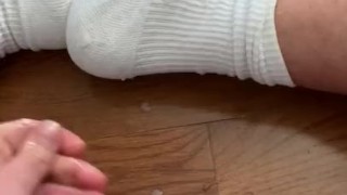 Horny football jock cums all over big feet