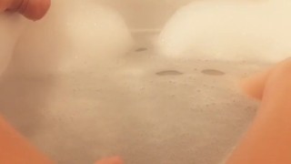 Rubbing my pussy in my hotel bathtub