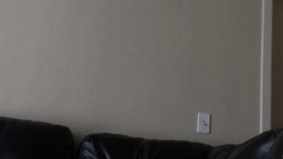 MILF PLAYS WITH HER PHAT PUSSY