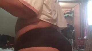 Shakin dat phat ass!!!!