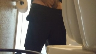  atches pee in restroom, wow!!