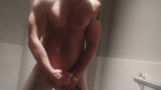 Nicholas Wonder getting Sex ? He goes the Distance !