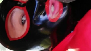 Mj prise en levrette dans la voiture d'un inconnu