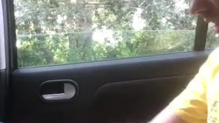 Selfsuck перед велосипедистками