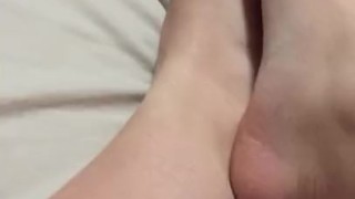 Please fuck my feet daddy
