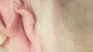 Amateur self pee in bath