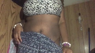 EBONY QUEEN STRIP TEASE