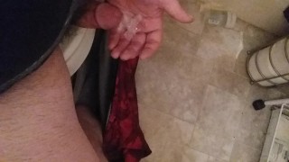 Quick thick cum shot 30 likes and I'll eat my load for the first time