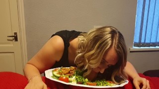 Salad needs a dressing...I got an idea!