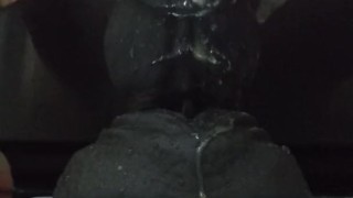 bad dragon NOVA Mediumサイズ。 アナルに出し入れ。