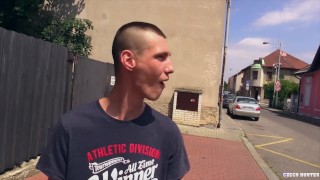  CZECH HUNTER 452 - Tall Tattooed Man Agrees To Get Boned In The Woods For Cash