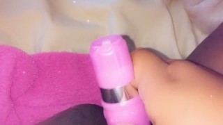 Fat Pussy | Vibrator Fun