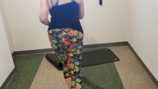 Seattle Ganja Goddess has a public workout at the gym for her ass shower